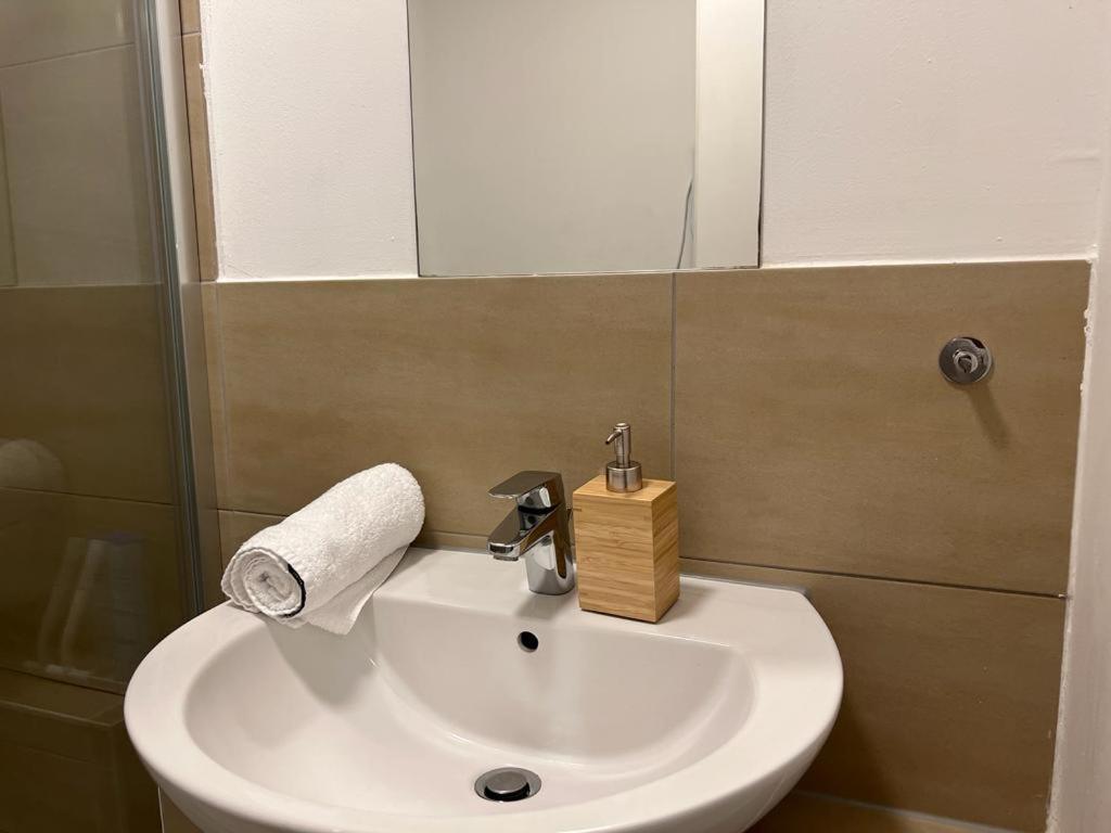 Lux Apartments Mörfelden-Walldorf Eksteriør bilde